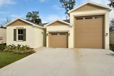 315 Alexandrite St, Deland, FL 32720