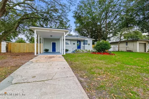 6204 Regiment Dr, Jacksonville, FL 32277