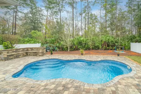 232 Wild Rose Dr, Saint Johns, FL 32259