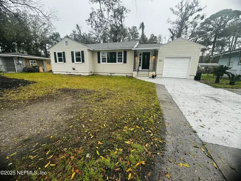 3511 Pinecrest St, Jacksonville, FL 32254