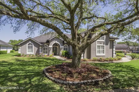 3952 Cattail Pond Dr, Jacksonville, FL 32224