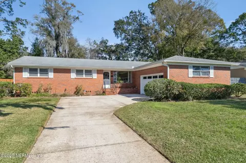 3825 Meek Dr, Jacksonville, FL 32277