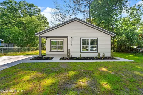 9127 Waynesboro Ave, Jacksonville, FL 32208