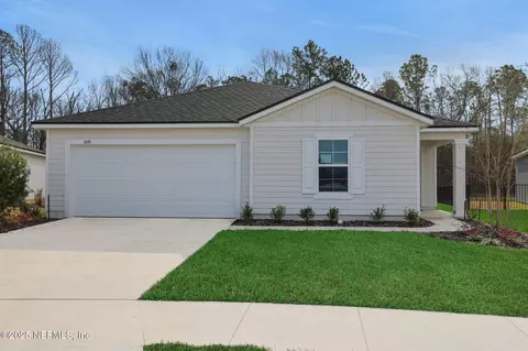 3195 Golden Eye Dr, Orange Park, FL 32065