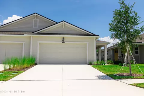 499 Juniper Hills Dr, Saint Johns, FL 32259