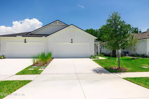 525 Juniper Hills Dr, Saint Johns, FL 32259