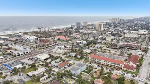 342 4th St N, Jacksonville Beach, FL 32250