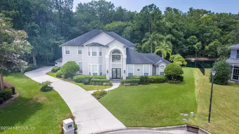 11368 Shady Brook Ln, Jacksonville, FL 32223