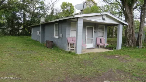 1977 W 9th St, Jacksonville, FL 32209