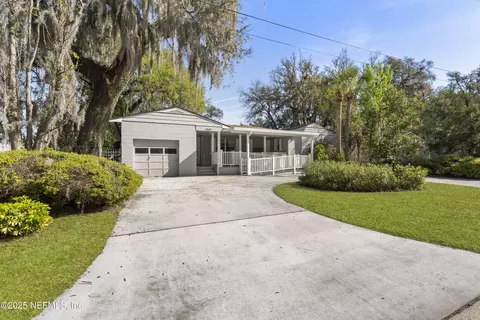 5809 Cedar Oaks Dr, Jacksonville, FL 32210