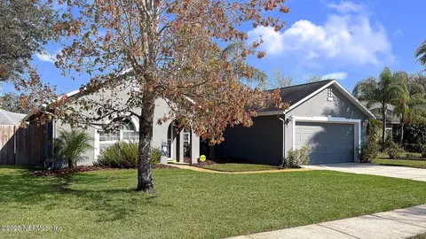 13053 Viburnum Dr S, Jacksonville, FL 32246