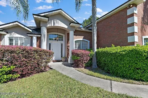 5635 Crest Creek Dr, Jacksonville, FL 32258