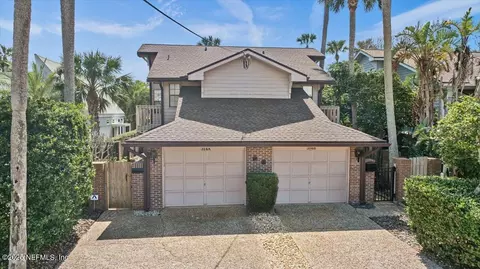 314 8th St #A, Atlantic Beach, FL 32233