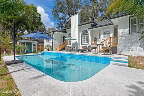 11724 Marthas Vinyard Ct, Jacksonville, FL 32225