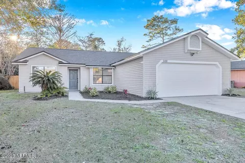 6498 Diamond Leaf Ct S, Jacksonville, FL 32244