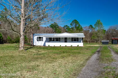 23451 NW 32nd Pl, Lawtey, FL 32058