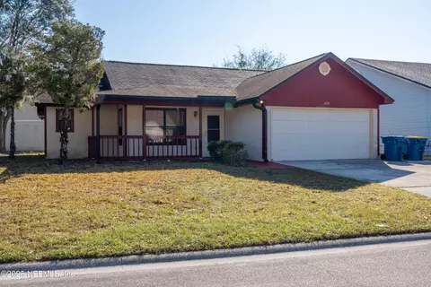 11339 Island Shore Dr W, Jacksonville, FL 32218