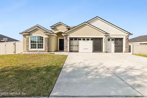 2538 Royal Pointe Dr, Green Cove Springs, FL 32043