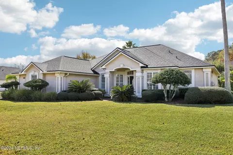 2311 S Brook Dr, Fleming Island, FL 32003