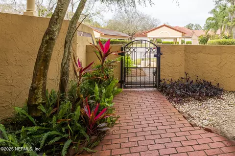 4020 Lavista Cir #207, Jacksonville, FL 32217