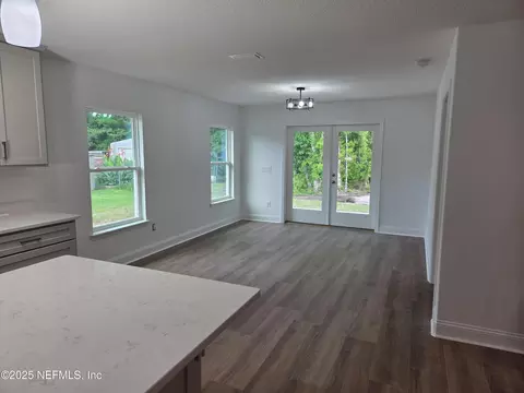 Living - 54356 Jamie Dr, Callahan, FL 32011 photo 3 of 4