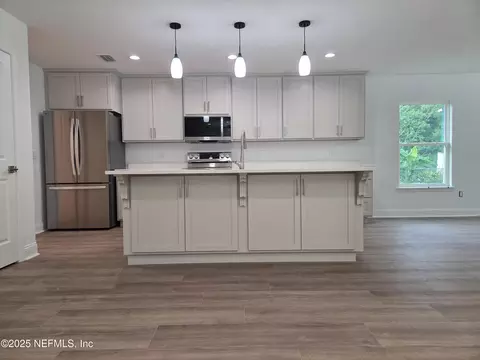 Kitchen - 54356 Jamie Dr, Callahan, FL 32011 photo 1 of 3