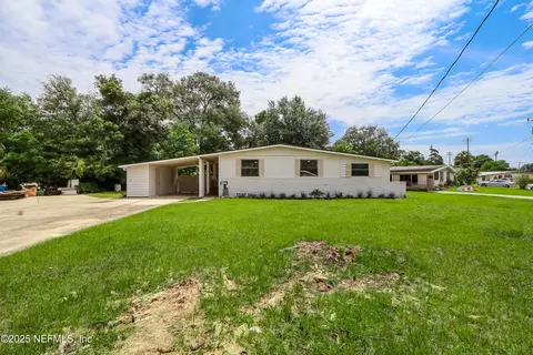 6652 Shady Oak Dr, Jacksonville, FL 32277