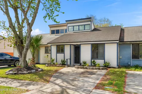 2462 N Seabury Pl, Jacksonville, FL 32246