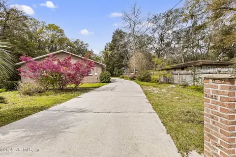 1502 Boyer Oaks Ln, Jacksonville, FL 32225