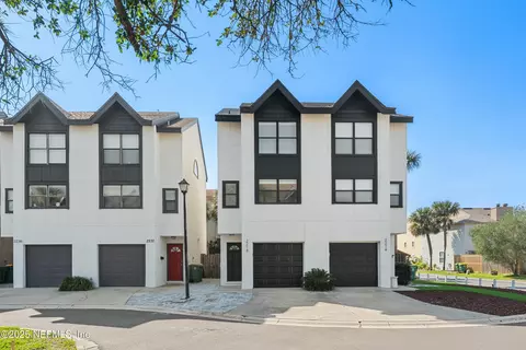 2218 2nd St S, Jacksonville Beach, FL 32250