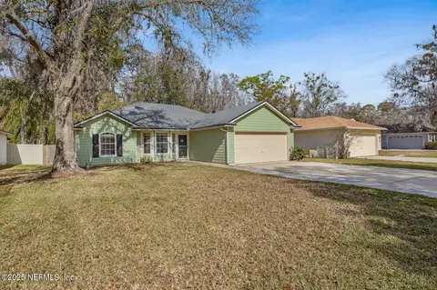298 Turtle Dove Dr, Orange Park, FL 32073