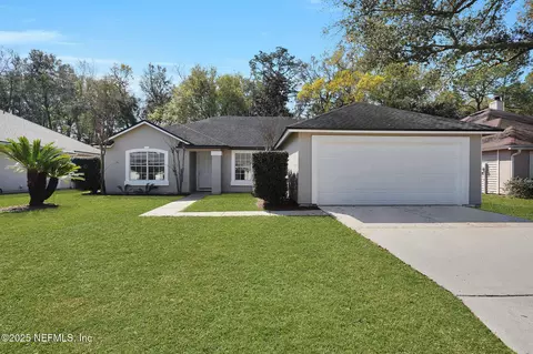 8230 Provincial Cir S, Jacksonville, FL 32277