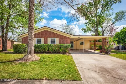 4449 Revelstoke Dr, Jacksonville, FL 32207