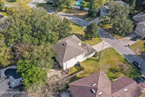 932 W Tennessee Trce, Saint Johns, FL 32259