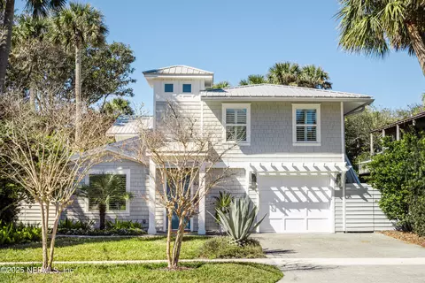 440 Ocean Blvd, Atlantic Beach, FL 32233