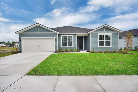 3407 Americana Dr, Green Cove Springs, FL 32043