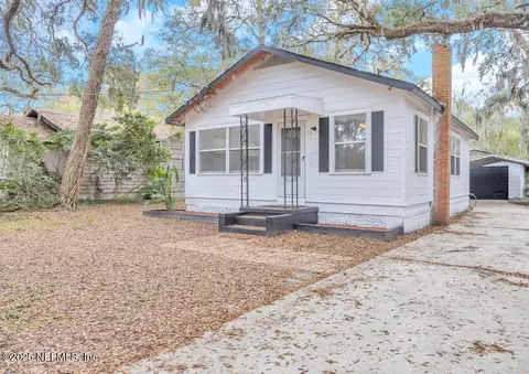 5140 Cruz Rd, Jacksonville, FL 32207