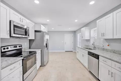 2848 W 11th St, Jacksonville, FL 32254