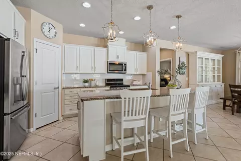 689 Broomsedge Cir, Saint Augustine, FL 32095