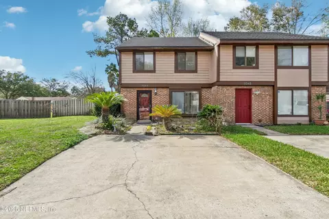 7042 Prestwick Cir S, Jacksonville, FL 32244