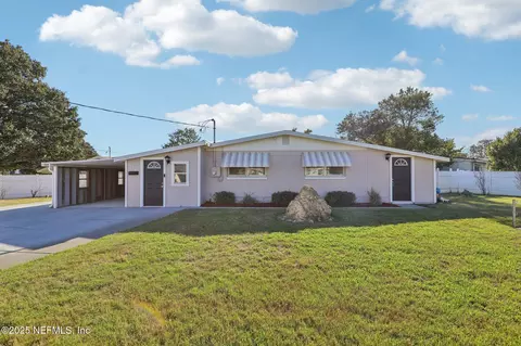 340 Sailfish Dr E, Atlantic Beach, FL 32233