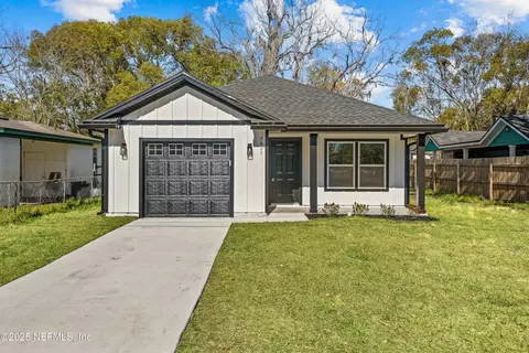 7911 Moncrief Dinsmore Rd, Jacksonville, FL 32219