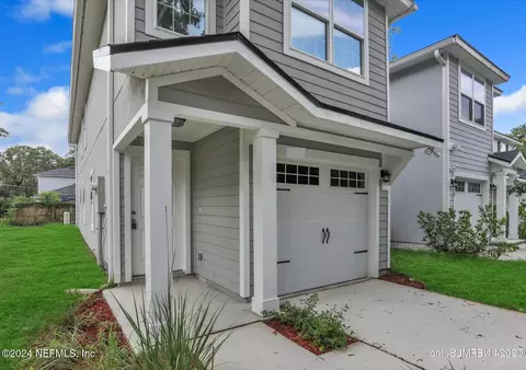 8815 Eaton Ave, Jacksonville, FL 32211