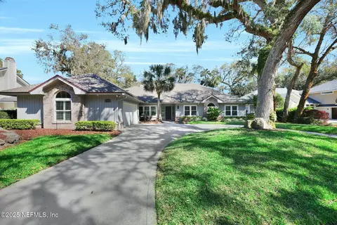 2323 Barefoot Trce, Atlantic Beach, FL 32233