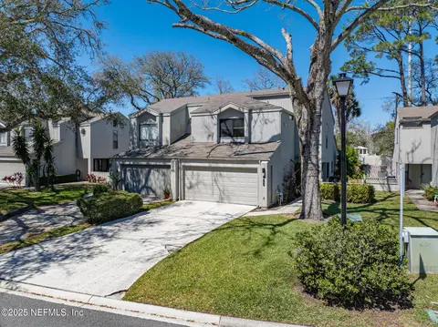 455 Selva Lakes Cir, Atlantic Beach, FL 32233