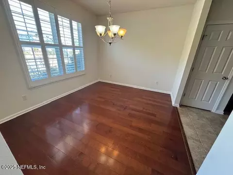 9688 Woodstone Mill Dr, Jacksonville, FL 32244
