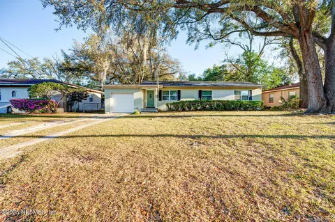 6225 Sage Dr, Jacksonville, FL 32210