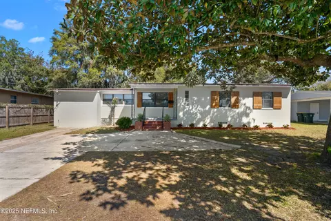 817 Wren Rd, Jacksonville, FL 32216