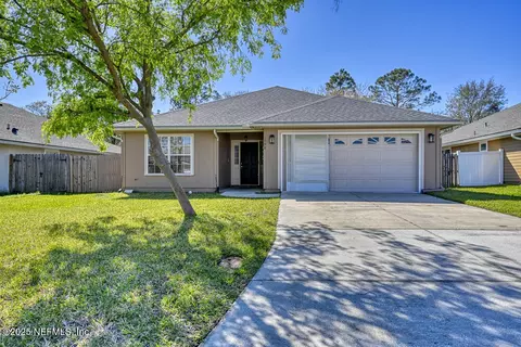 1798 Dartmouth Dr, Middleburg, FL 32068