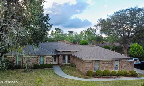 282 Devonshire Ln, Orange Park, FL 32073